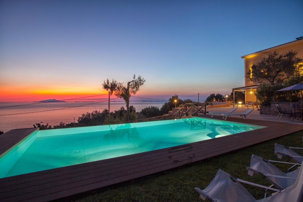 ماسّا لوبْرينسِ Resort Ferrara Villa Multa Quies المظهر الخارجي الصورة