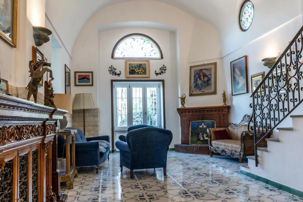 ماسّا لوبْرينسِ Resort Ferrara Villa Multa Quies المظهر الخارجي الصورة
